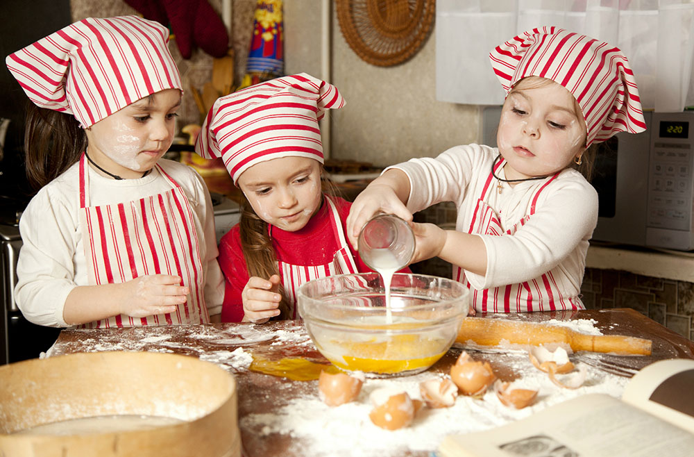 kids-baking